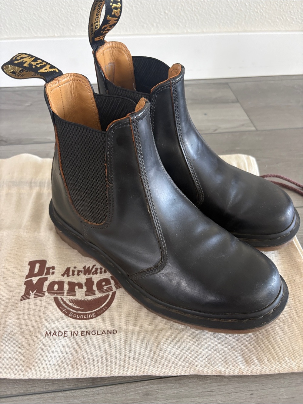 Dr. Martens 2976 Made in England Chelsea Boots UK6 US8/8.5 - NWOB
